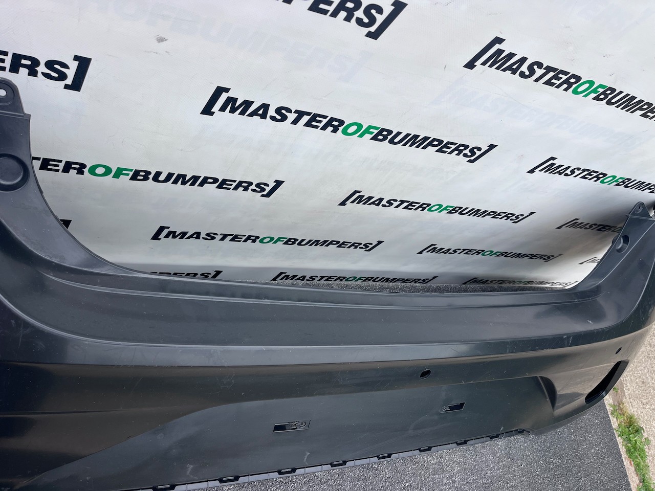 Hyundai I10 I10 Premium Se Hatchback 2020-2023 Rear Bumper Pdc Genuine [h617]