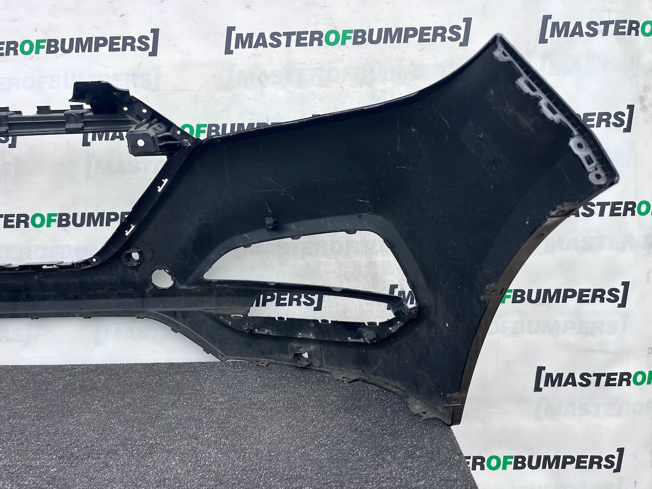 Hyundai Tucson Premium 2015-2018 Front Bumper Pdc Genuine [h528]