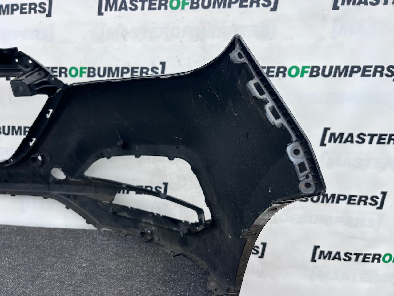 Hyundai Tucson Premium 2015-2018 Front Bumper Pdc Genuine [h528]