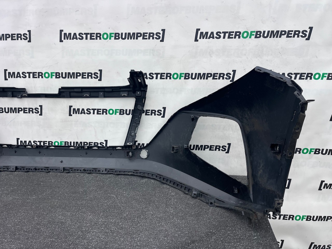 Hyundai Tucson Hybrid Premium Ultimate 2021-24 Front Bumper 6 Pdc Genuine[h635]