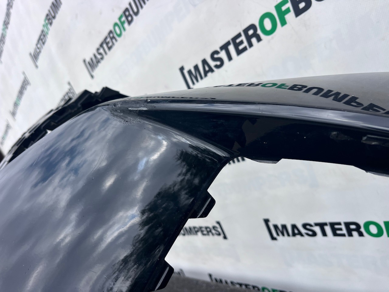 Hyundai Tucson Hybrid Premium Ultimate 2021-24 Front Bumper 6 Pdc Genuine[h635]