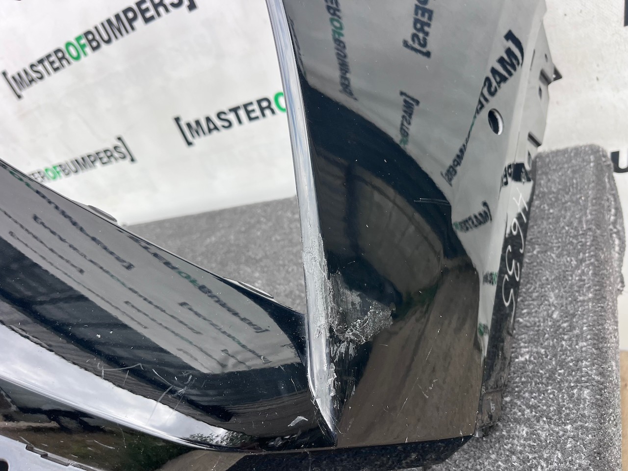 Hyundai Tucson Hybrid Premium Ultimate 2021-24 Front Bumper 6 Pdc Genuine[h635]