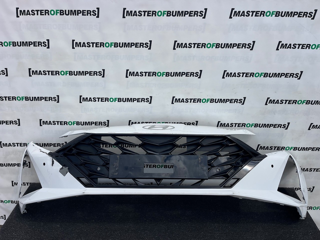 Hyundai I20 Ultimate Hatch Mk3 Lift 2023-2026 Front Bumper 4 Pdc Genuine [h636]