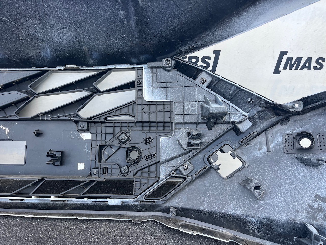 Hyundai I20 Ultimate Hatch Mk3 Lift 2023-2026 Front Bumper 4 Pdc Genuine [h636]