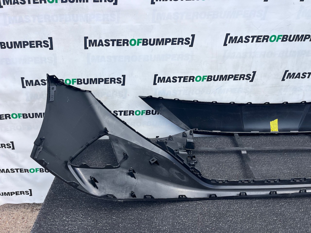 Hyundai I20 Premium Hatchback Mk3 2020-2022 Front Bumper No Pdc Genuine [h640]