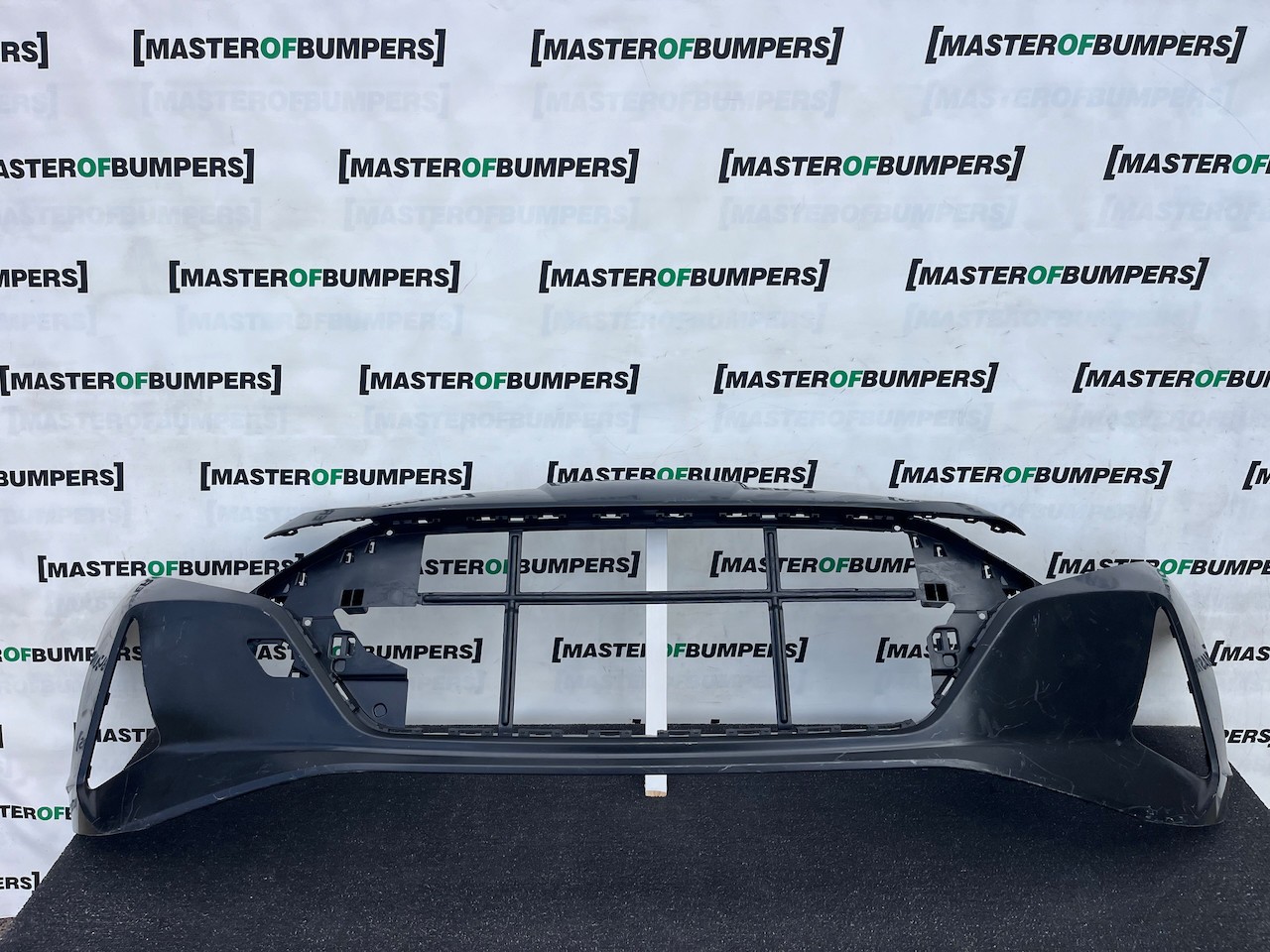 Hyundai I20 Premium Hatchback Mk3 2020-2022 Front Bumper No Pdc Genuine [h640]