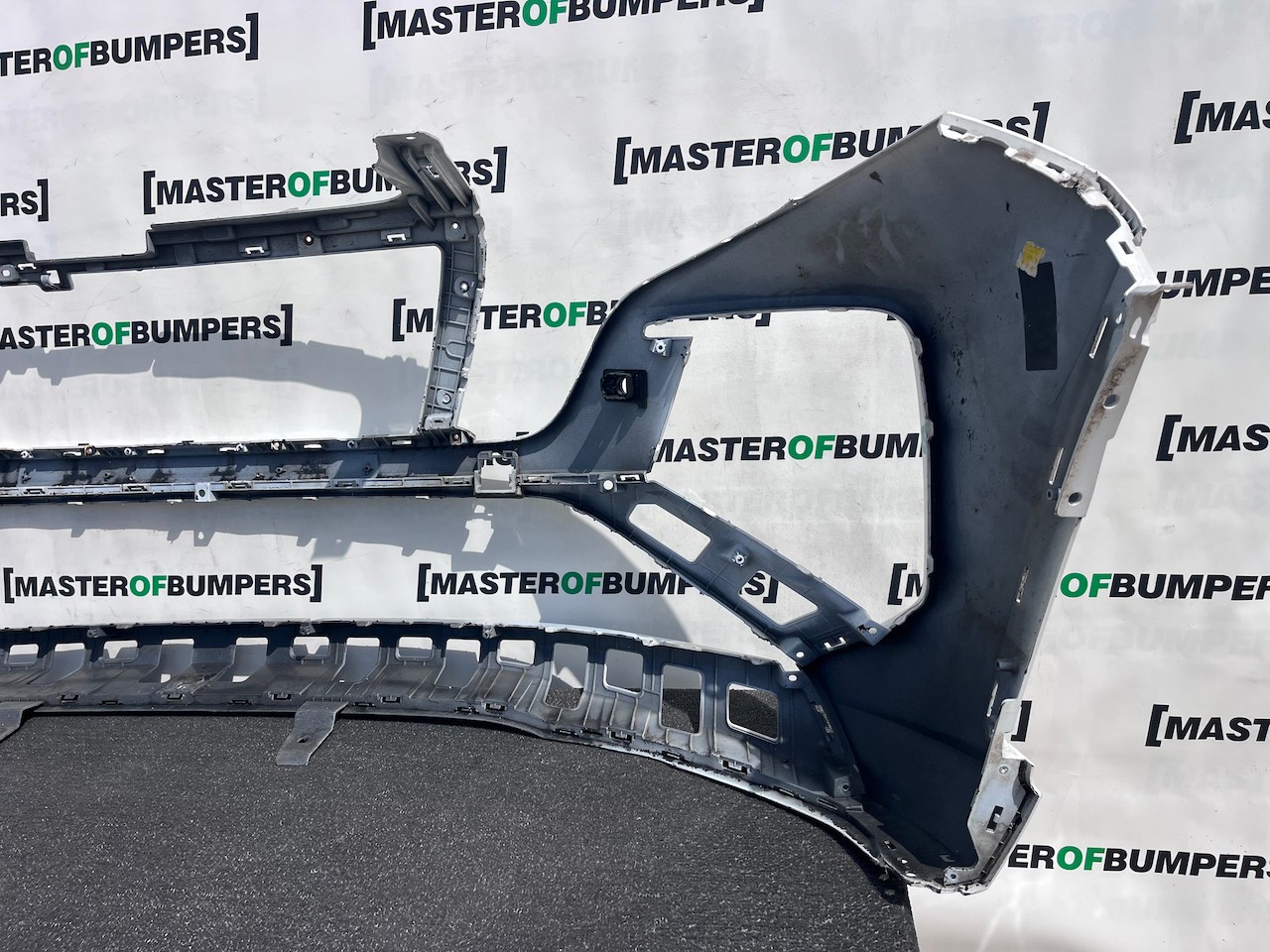 Hyundai Tucson N Line Performance 2021-2024 Front Bumper 4 Pdc Genuine [h639]