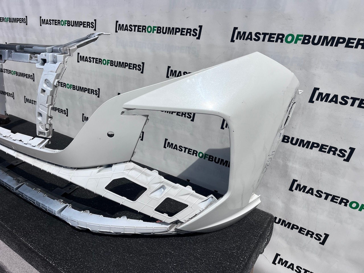 Hyundai Tucson N Line Performance 2021-2024 Front Bumper 4 Pdc Genuine [h639]
