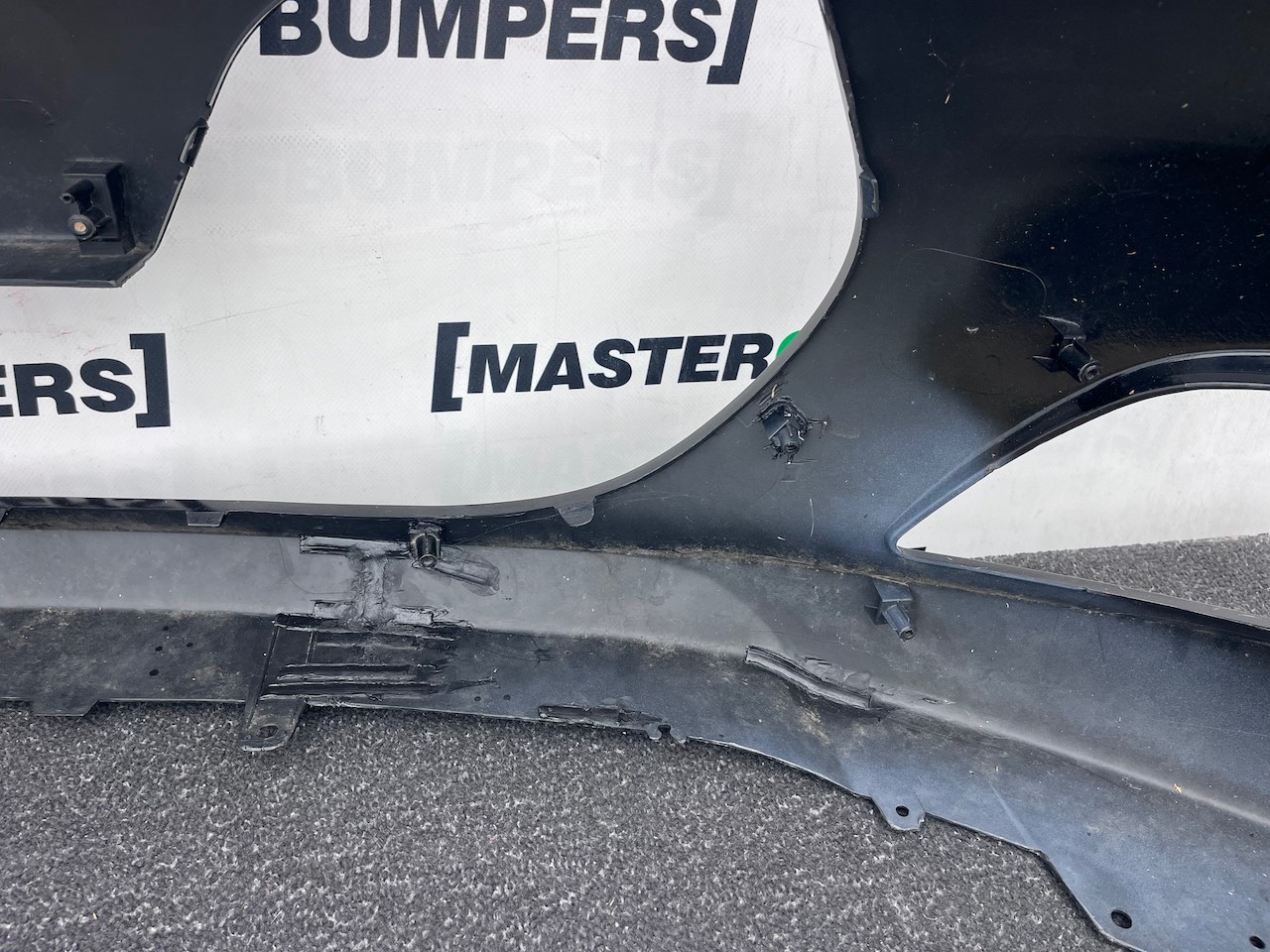 Hyundai Veloster Sport Gdi Coupe 2011-2013 Front Bumper 6 Pdc Genuine [h648]