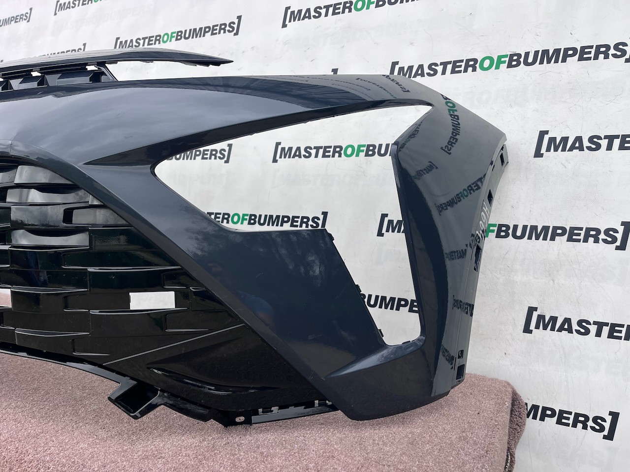 Hyundai Bayon Ultimate Hatchback 2021-2023 Front Bumper Genuine [h664]