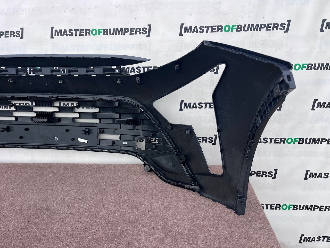 Hyundai Bayon Ultimate Hatchback 2021-2023 Front Bumper Genuine [h664]