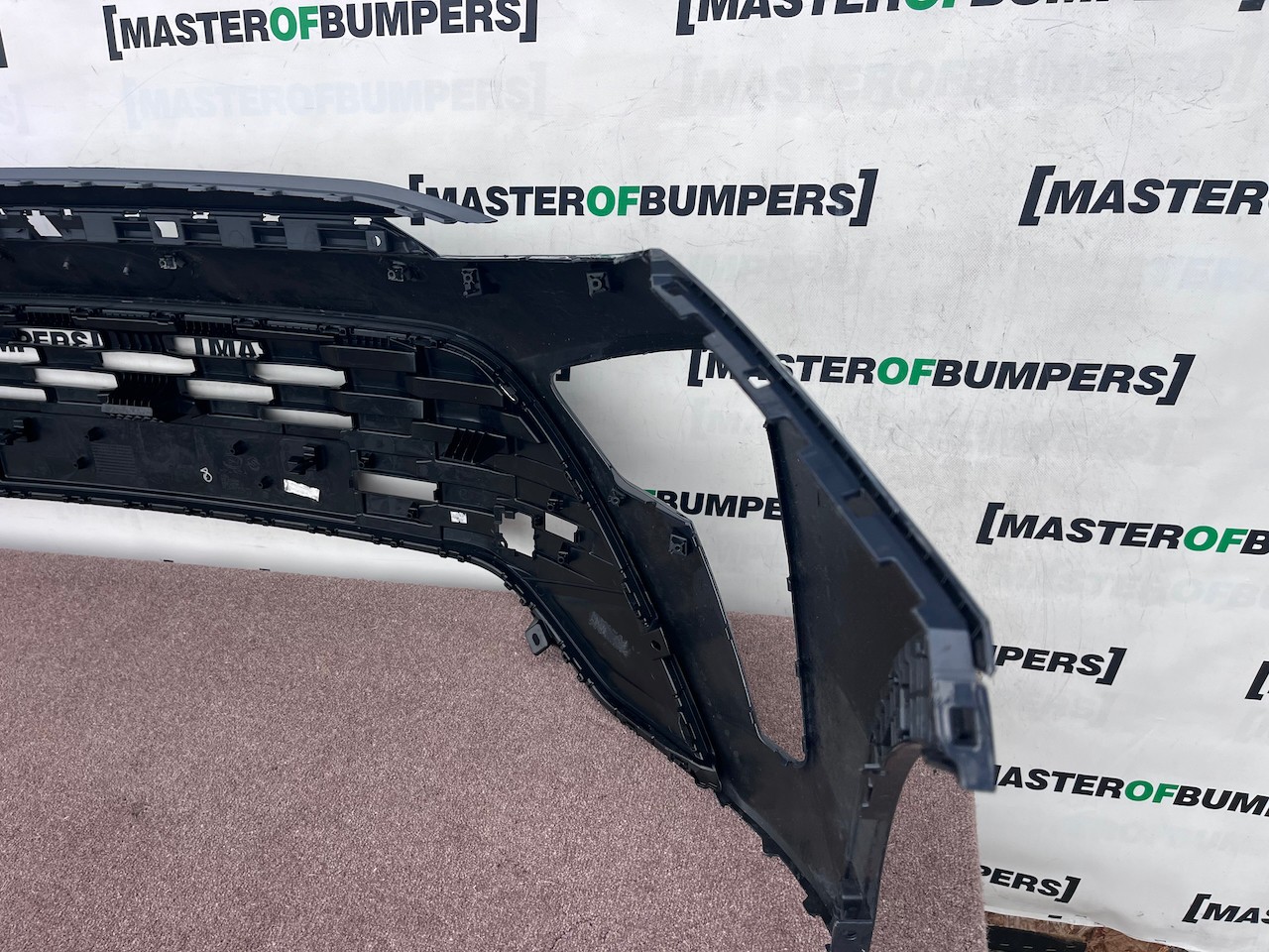 Hyundai Bayon Ultimate Hatchback 2021-2023 Front Bumper Genuine [h664]