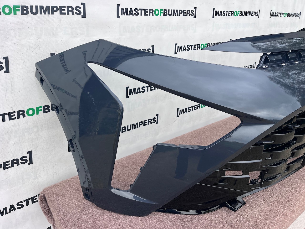 Hyundai Bayon Ultimate Hatchback 2021-2023 Front Bumper Genuine [h664]