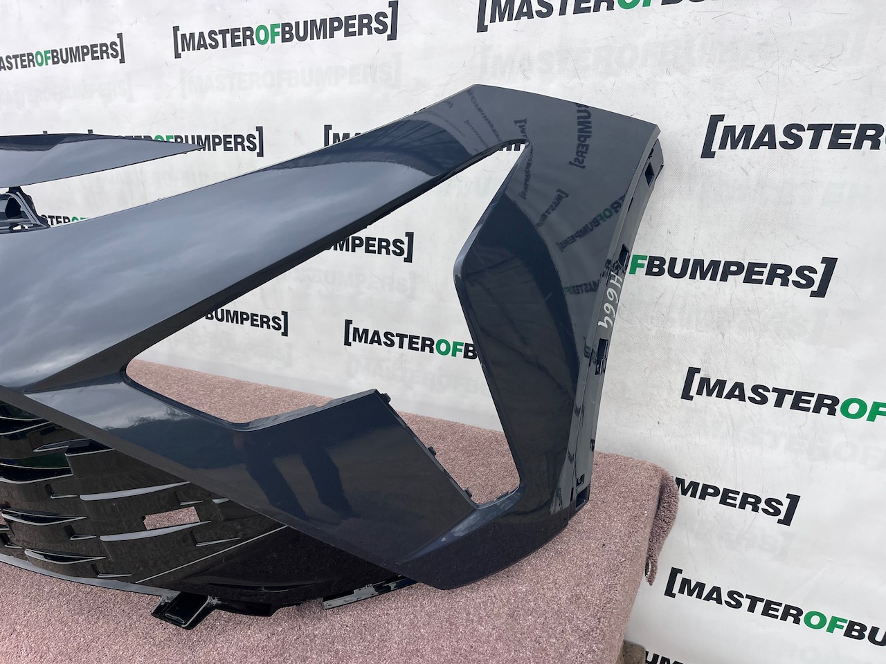 Hyundai Bayon Ultimate Hatchback 2021-2023 Front Bumper Genuine [h664]