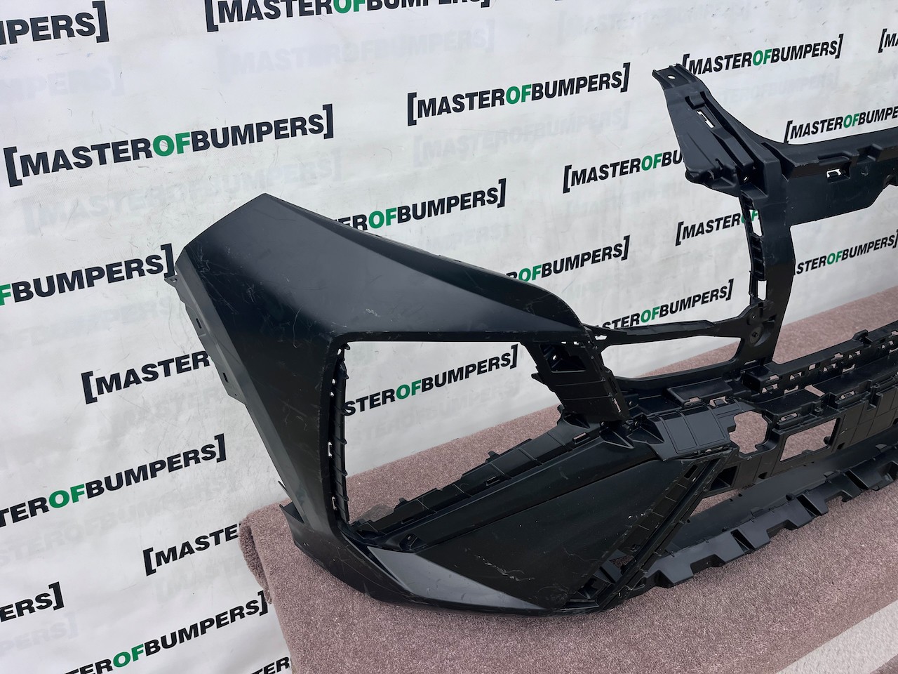 Hyundai Tucson N-line Hybrid Premium 2024-2027 Front Bumper 4 Pdc Genuine [h559]