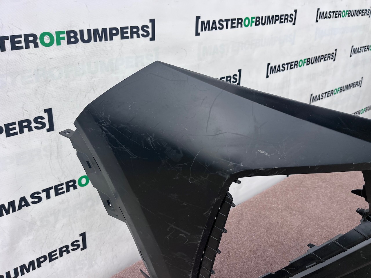 Hyundai Tucson N-line Hybrid Premium 2024-2027 Front Bumper 4 Pdc Genuine [h559]
