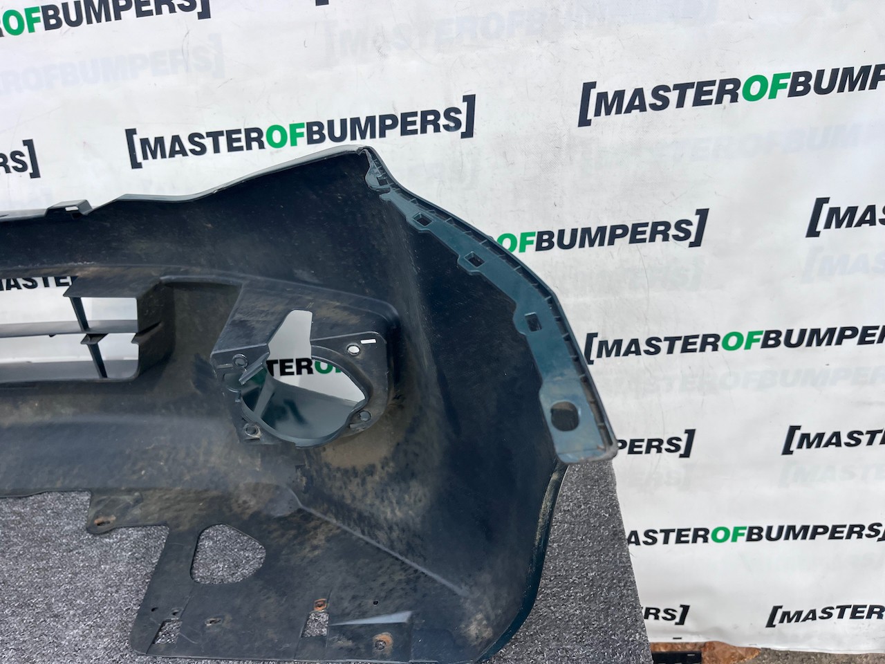 Isuzu D Max Rodeo Pickup Mk2 2012-2016 Front Bumper Genuine [p657]