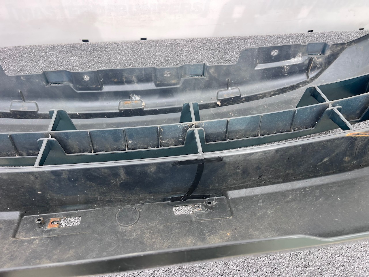 Isuzu D Max Rodeo Pickup Mk2 2012-2016 Front Bumper Genuine [p657]