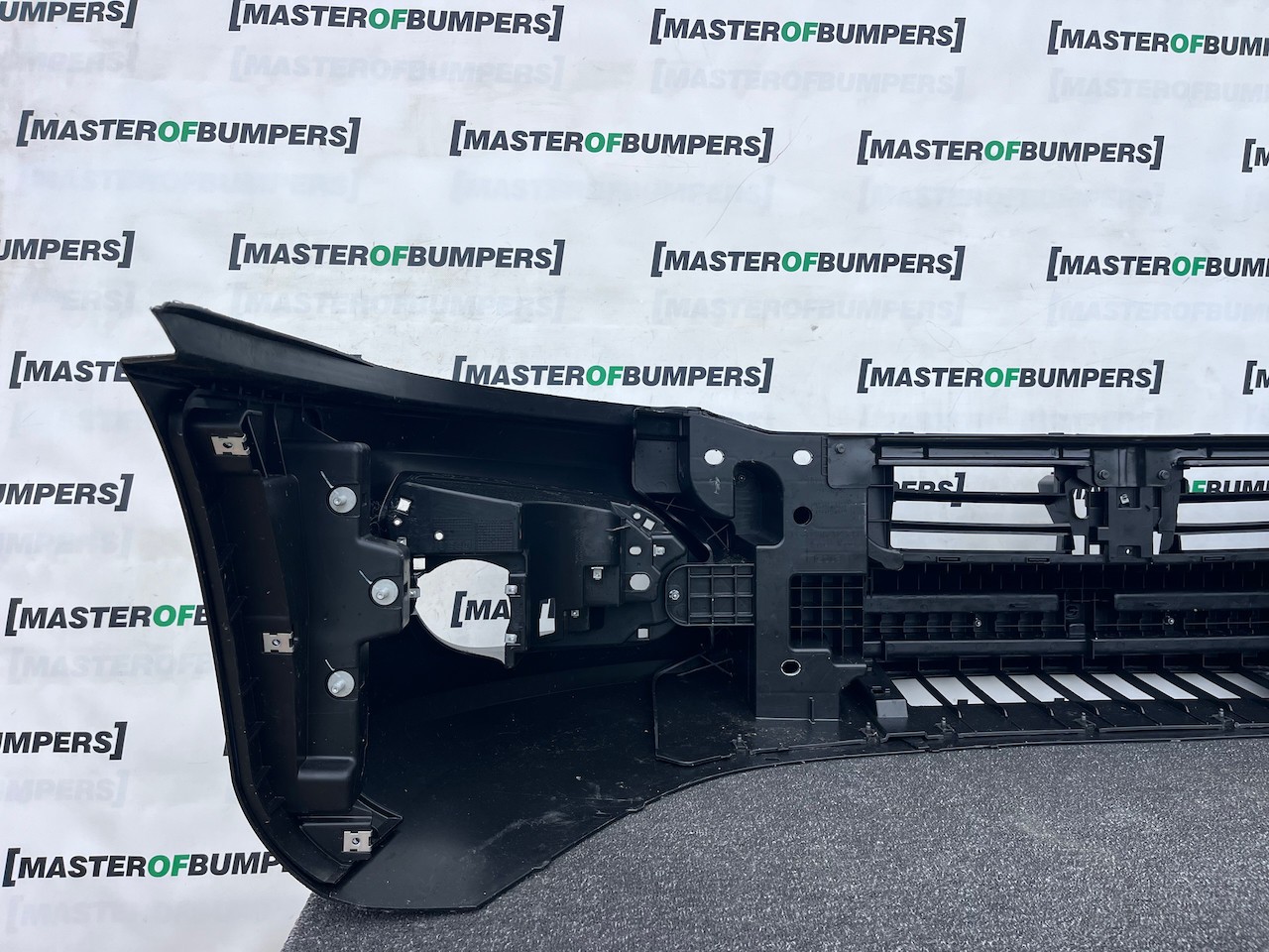 Iveco Daily Van Bus Mk4 Lift 2019-2024 Front Bumper Textured Genuine Iveco Daily Van Bus Mk4 Lift 2019-2024 Front Bumper Textured Genuine