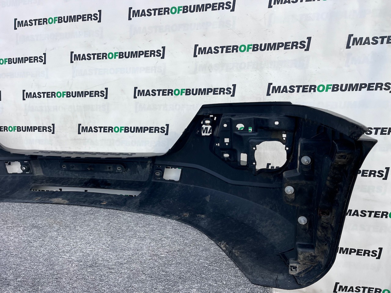 Iveco Daily Van 2014-2019 Front Bumper Textured Genuine Iveco Daily Van 2014-2019 Front Bumper Textured Genuine