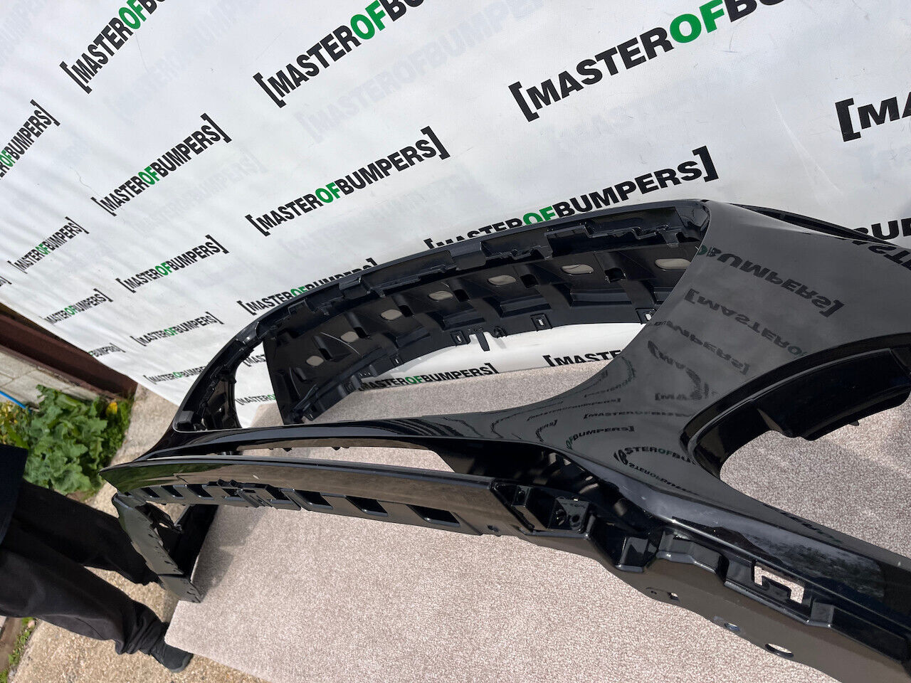 Jaguar F Type S R Supercharged V8 V6 2020-on Front Bumper Genuine [p810]