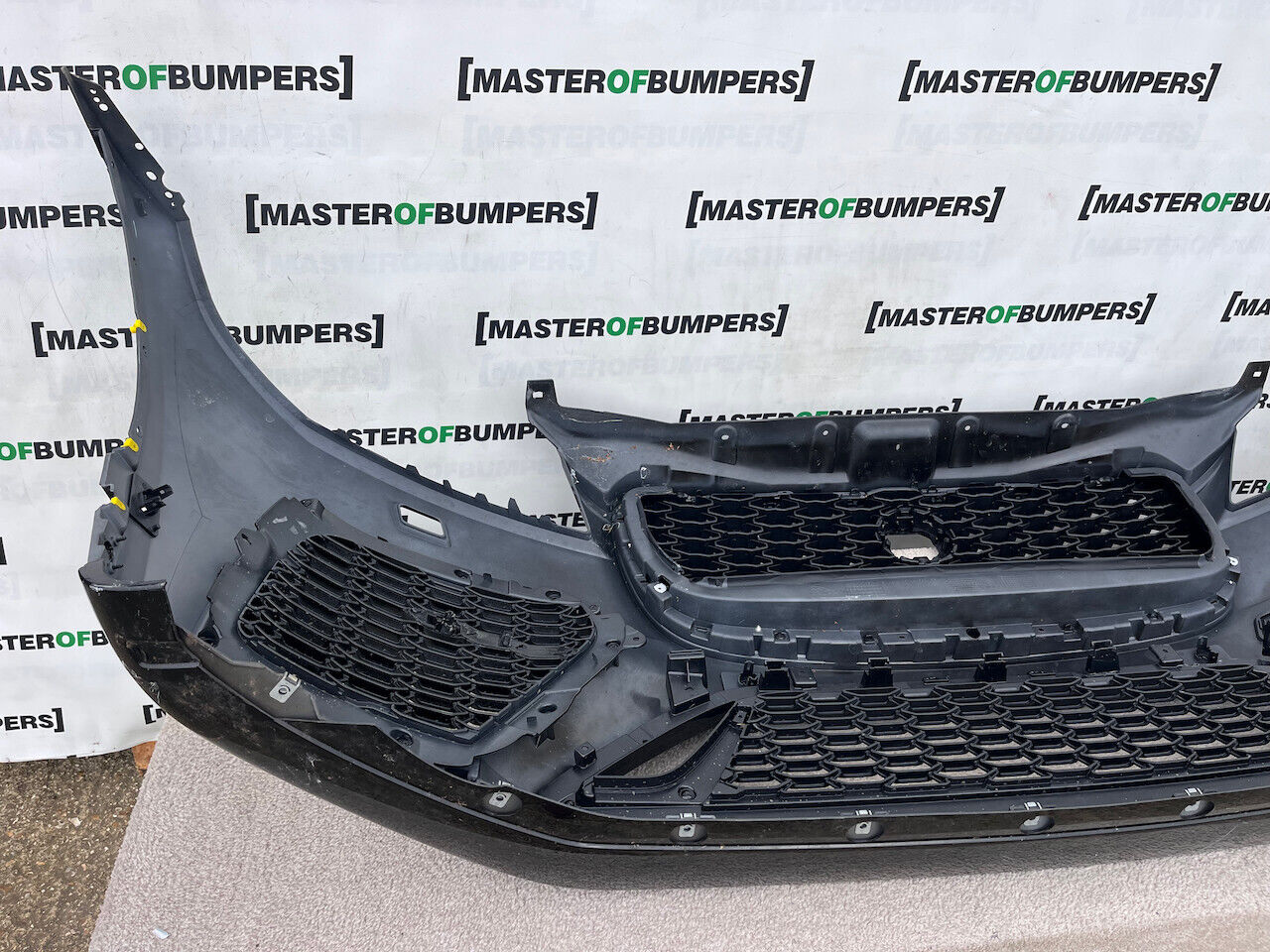 Jaguar F Pace Svr Hse Lift Suv 2021-2024 Front Bumper 6 Pdc Genuine [p386]