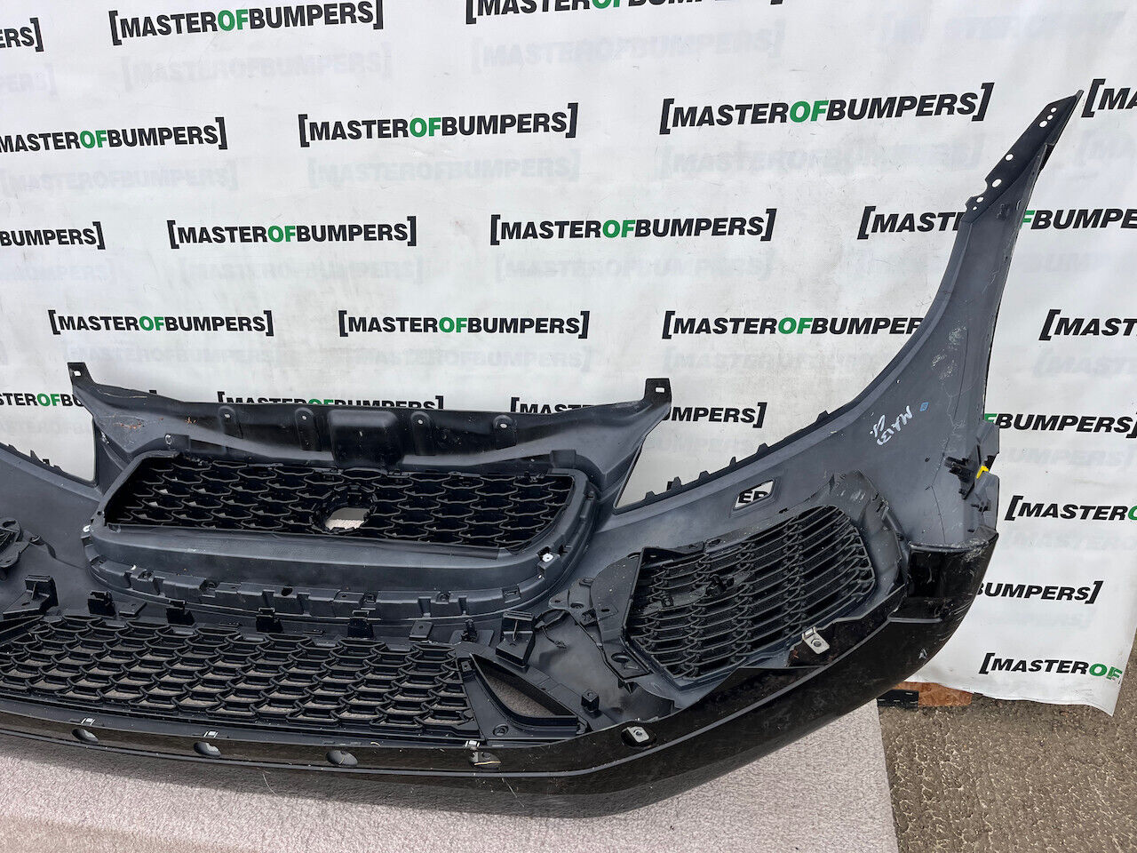 Jaguar F Pace Svr Hse Lift Suv 2021-2024 Front Bumper 6 Pdc Genuine [p386]