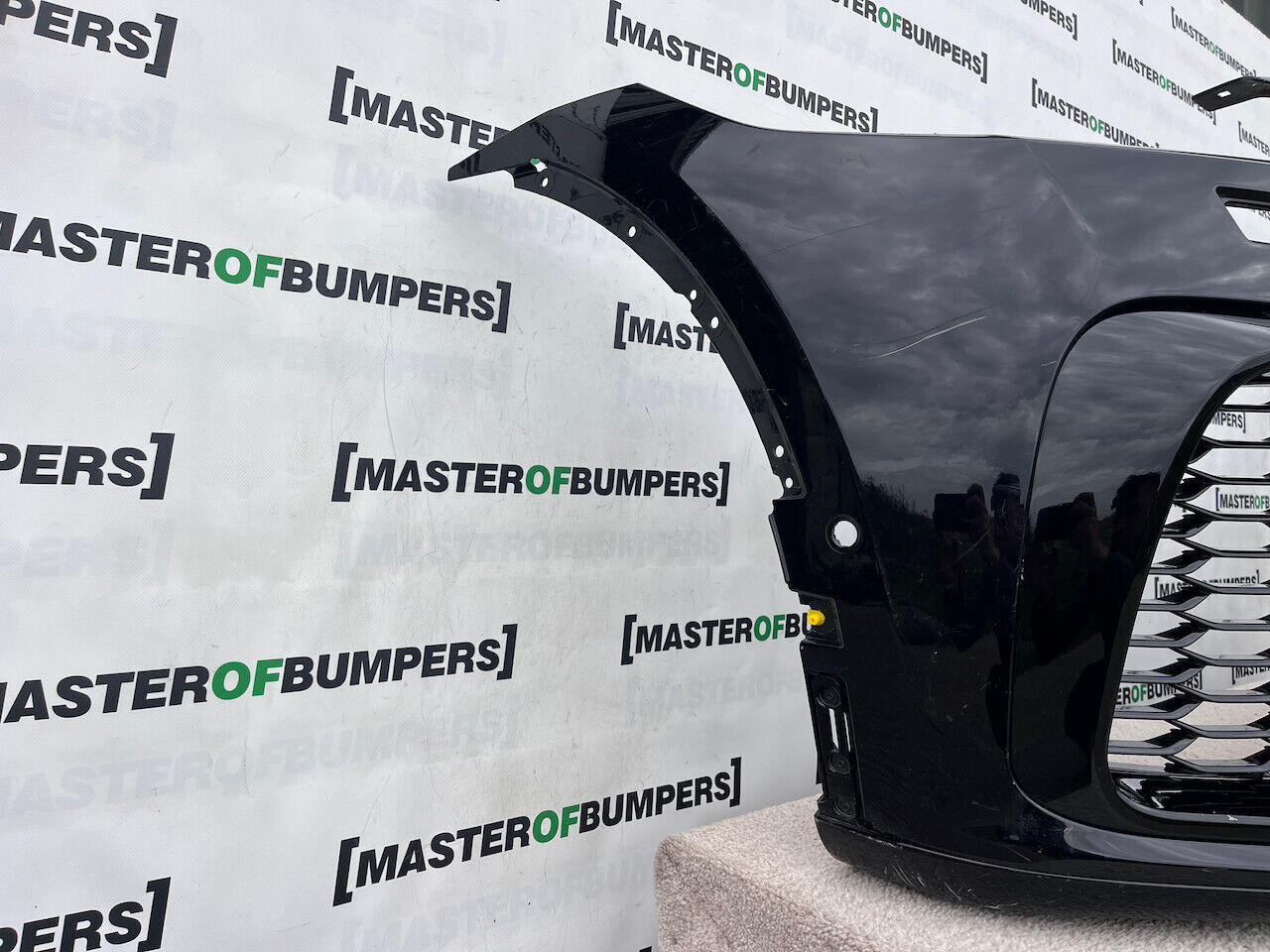 Jaguar F Pace Svr Hse Lift Suv 2021-2024 Front Bumper 6 Pdc Genuine [p386]