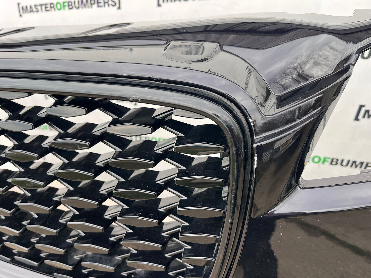 Jaguar F Pace Svr Hse Lift Suv 2021-2024 Front Bumper 6 Pdc Genuine [p386]