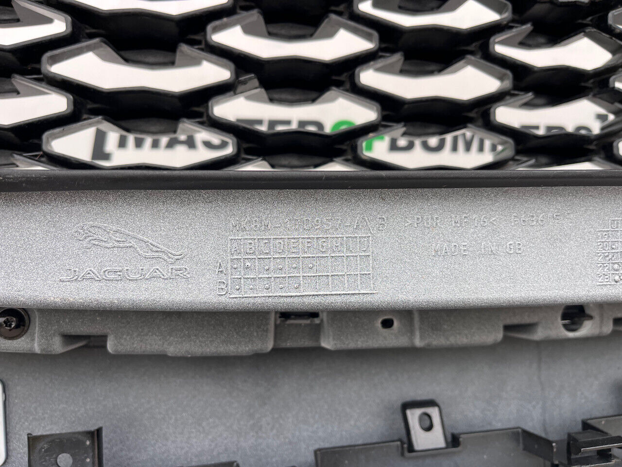 Jaguar F Pace Svr Hse Lift Suv 2021-2024 Front Bumper 6 Pdc Genuine [p385]