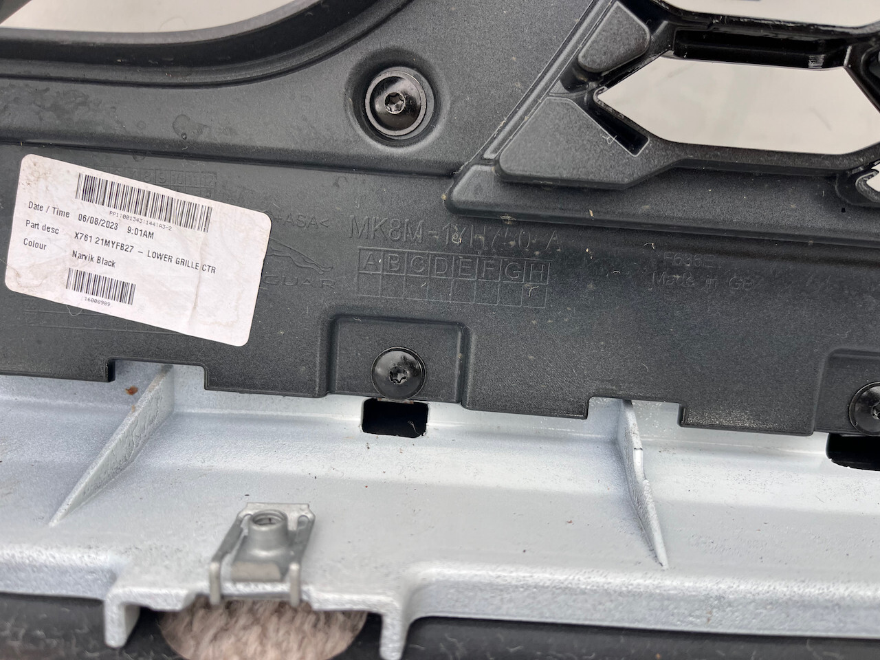 Jaguar F Pace Svr Hse Lift Suv 2021-2024 Front Bumper 6 Pdc Genuine [p402]