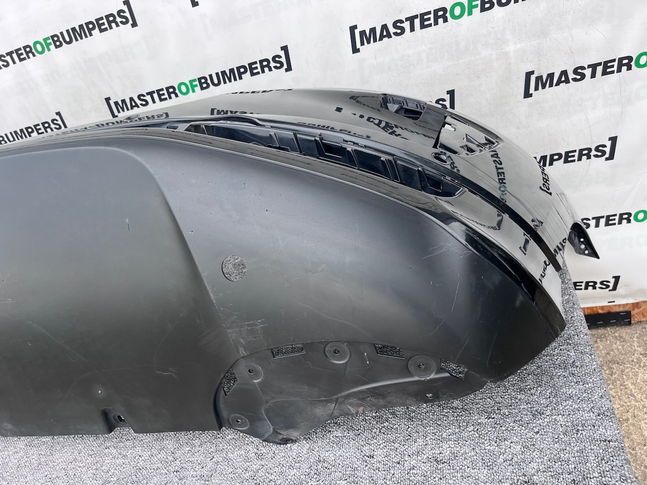 Jaguar I Pace Electric Suv 2018 - 2024 Front Bumper 4 Pdc Genuine [p500]