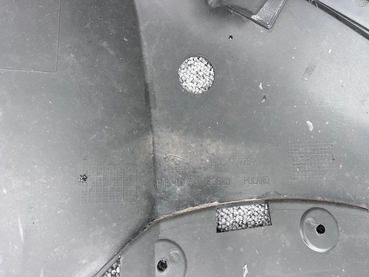 Jaguar I Pace Electric Suv 2018 - 2024 Front Bumper 4 Pdc Genuine [p500]