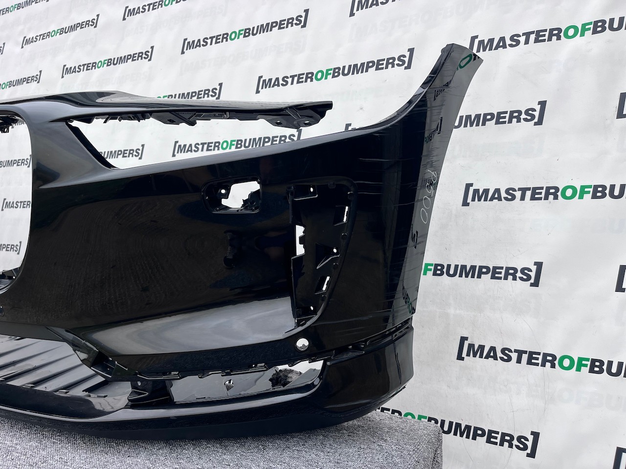 Jaguar I Pace Electric Suv 2018 - 2024 Front Bumper 4 Pdc Genuine [p500]