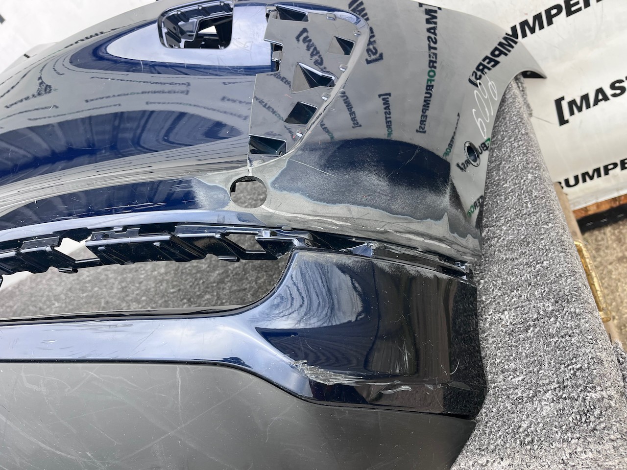 Jaguar I Pace Electric Suv 2018 - 2024 Front Bumper 6 Pdc Genuine [p609]