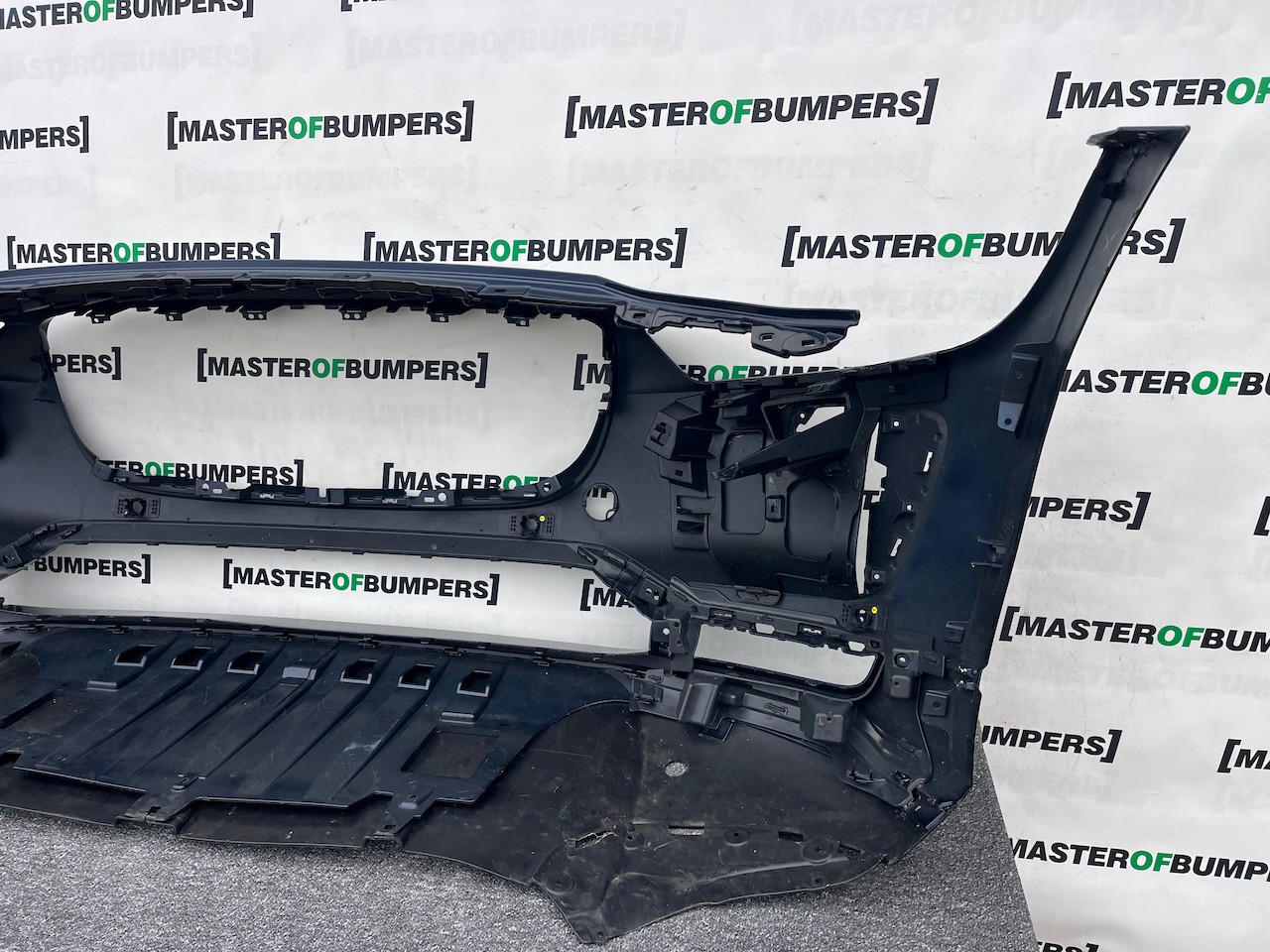 Jaguar I Pace Electric Suv 2018 - 2024 Front Bumper 6 Pdc Genuine [p609]