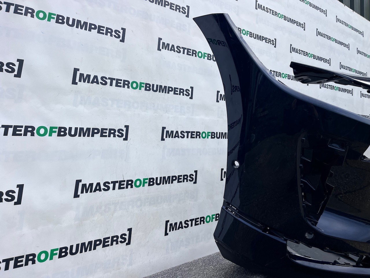 Jaguar I Pace Electric Suv 2018 - 2024 Front Bumper 6 Pdc Genuine [p609]