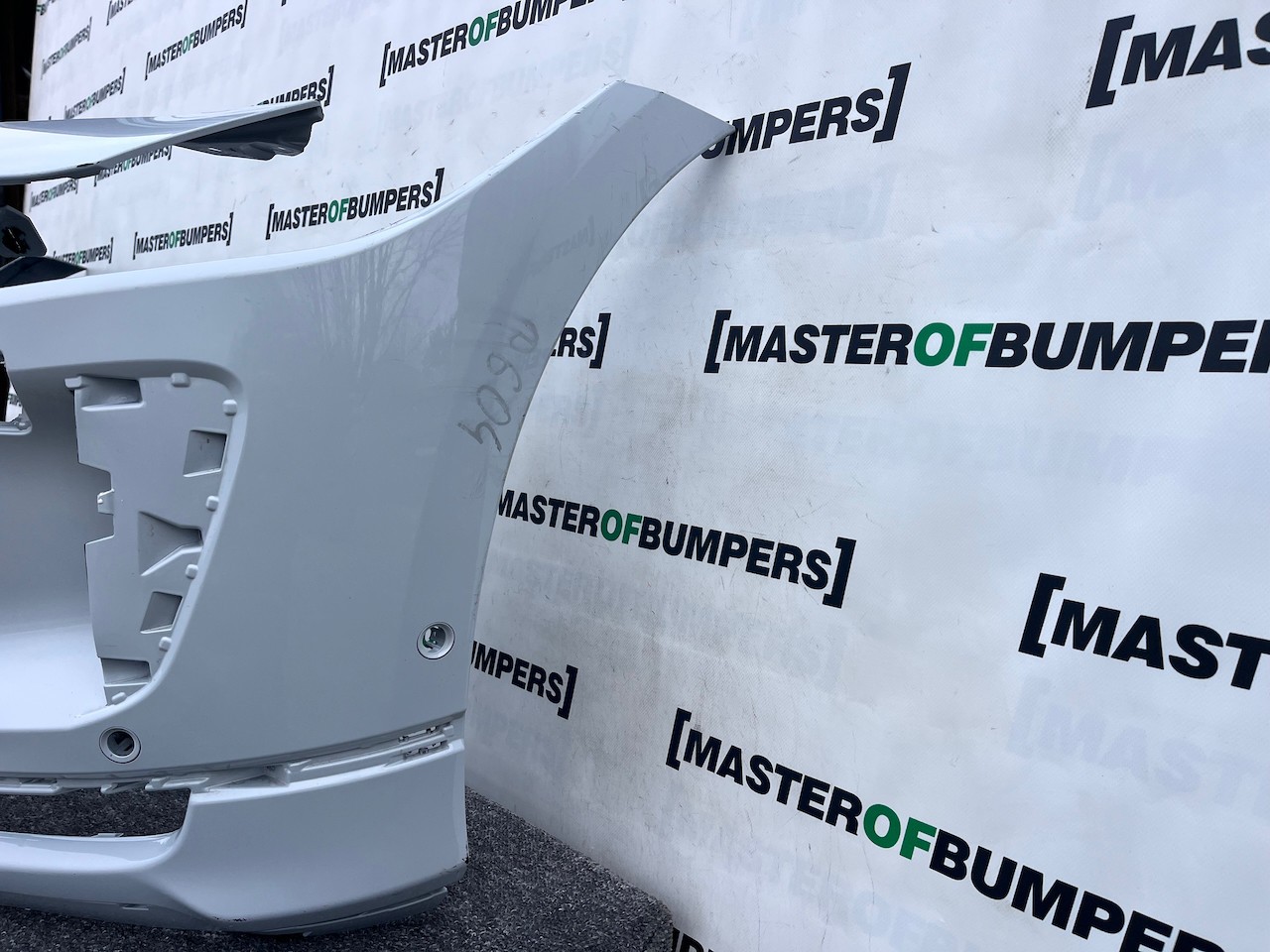 Jaguar I Pace Electric Suv 2018 - 2024 Front Bumper 6 Pdc Genuine [p604]