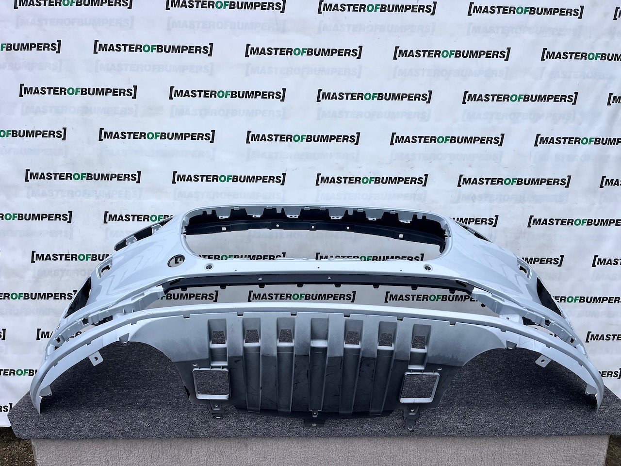 Jaguar I Pace Electric Suv 2018 - 2024 Front Bumper 6 Pdc Genuine [p604]
