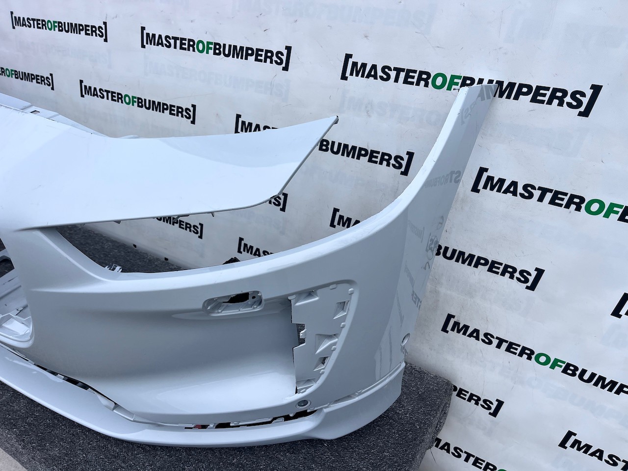 Jaguar I Pace Electric Suv 2018 - 2024 Front Bumper 6 Pdc Genuine [p604]