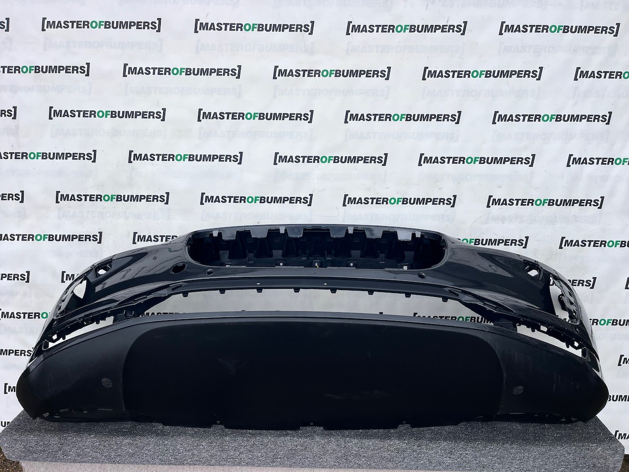 Jaguar I Pace Electric Suv 2018 - 2024 Front Bumper 4 Pdc Genuine [p670]