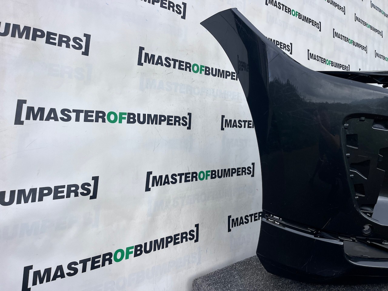 Jaguar I Pace Electric Suv 2018 - 2024 Front Bumper 4 Pdc Genuine [p670]