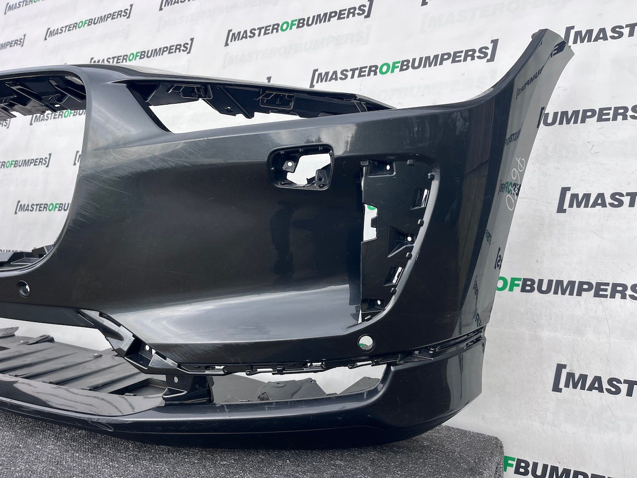 Jaguar I Pace Electric Suv 2018 - 2024 Front Bumper 4 Pdc Genuine [p670]