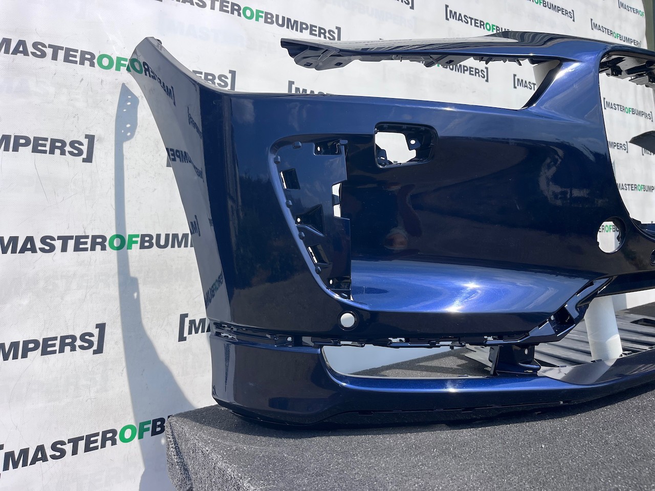 Jaguar I Pace Electric Suv 2018 - 2024 Front Bumper 4 Pdc Genuine [p734]