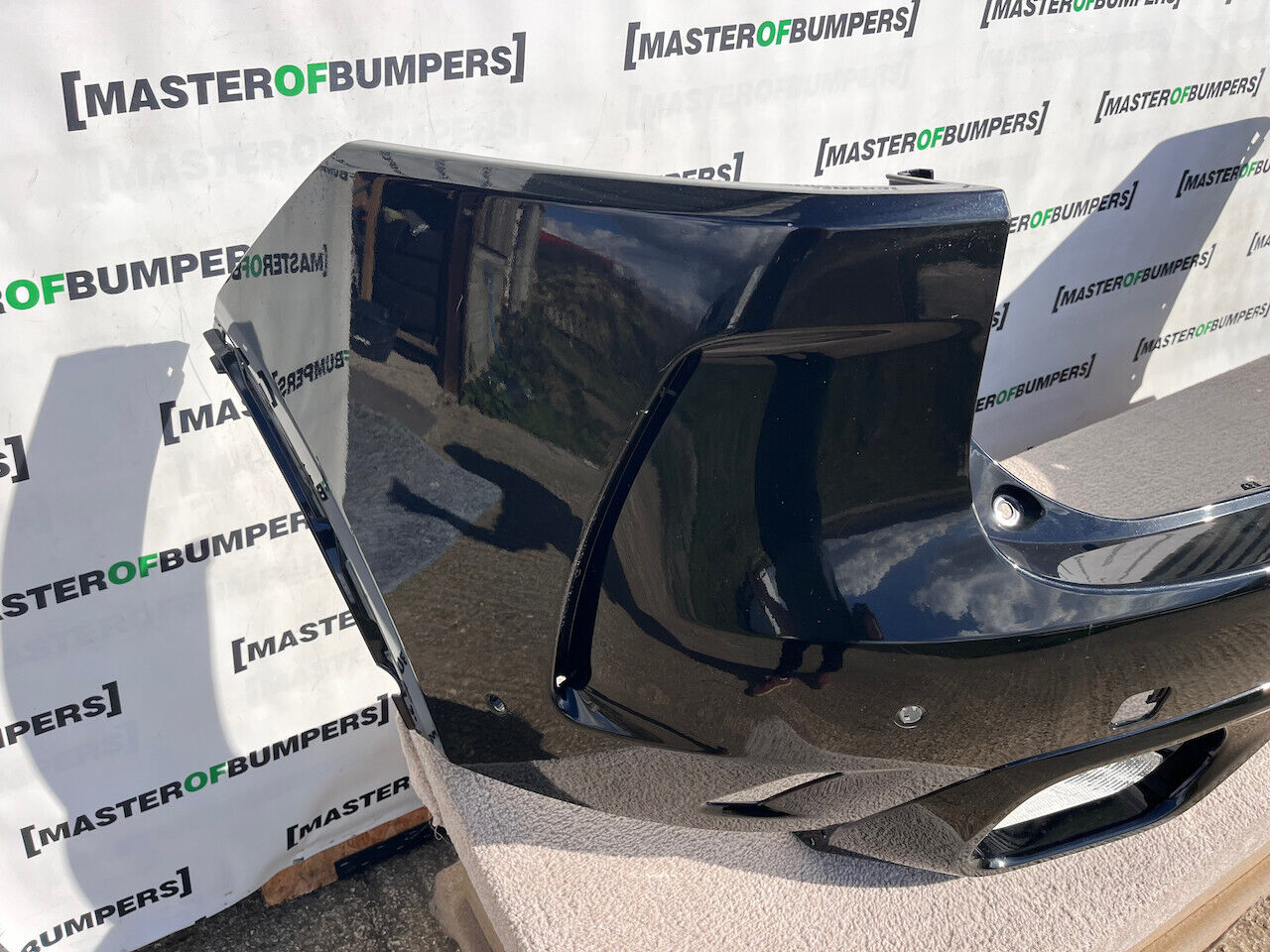 Jaguar F Pace Svr Hse Face Lift 2020-2025 Rear Bumper 6 Pdc Genuine [p137]