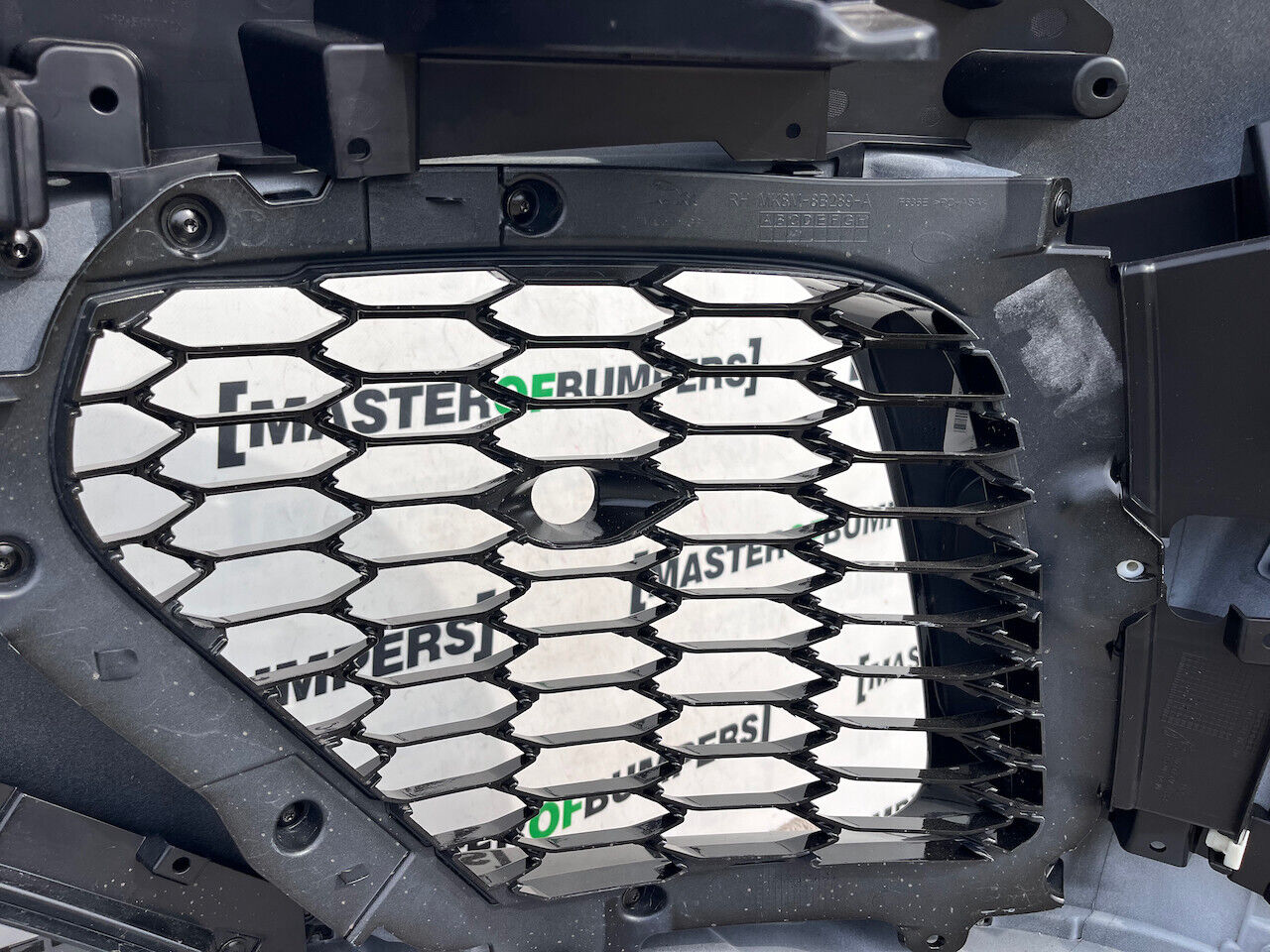 Jaguar F Pace Svr Hse Lift Suv 2021-2024 Front Bumper 6 Pdc Genuine [p400]