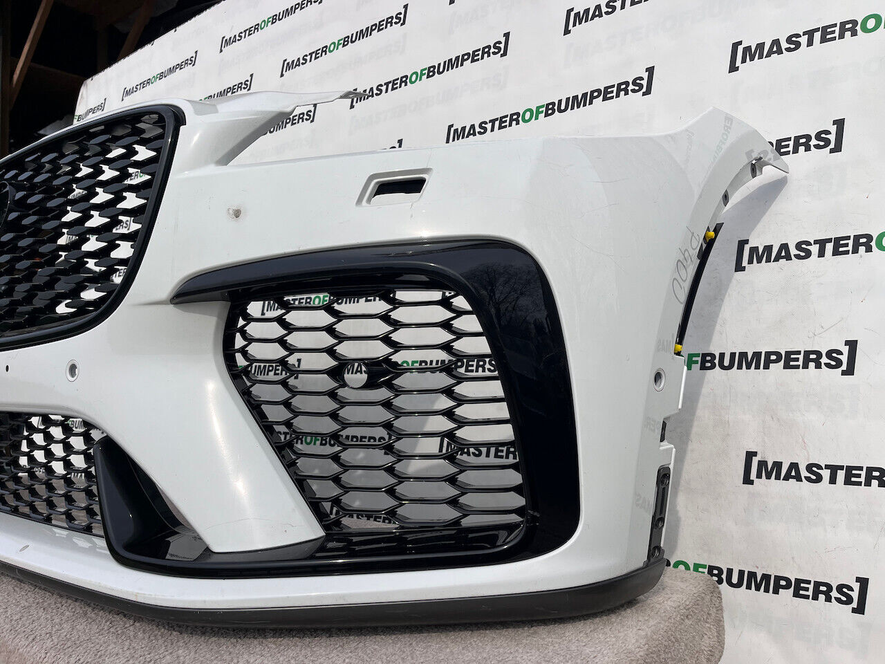 Jaguar F Pace Svr Hse Lift Suv 2021-2024 Front Bumper 6 Pdc Genuine [p400]