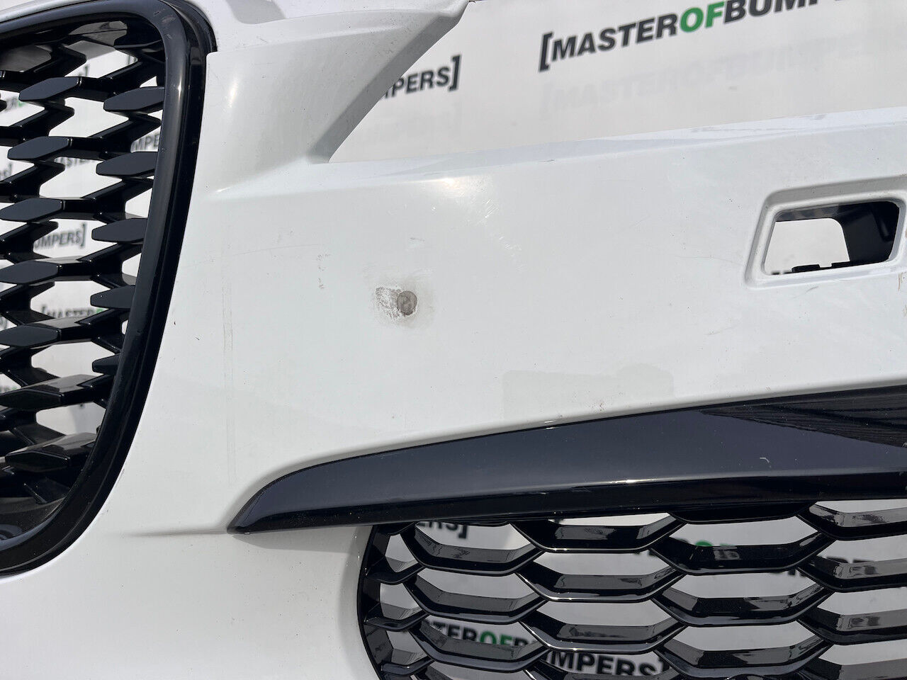 Jaguar F Pace Svr Hse Lift Suv 2021-2024 Front Bumper 6 Pdc Genuine [p400]