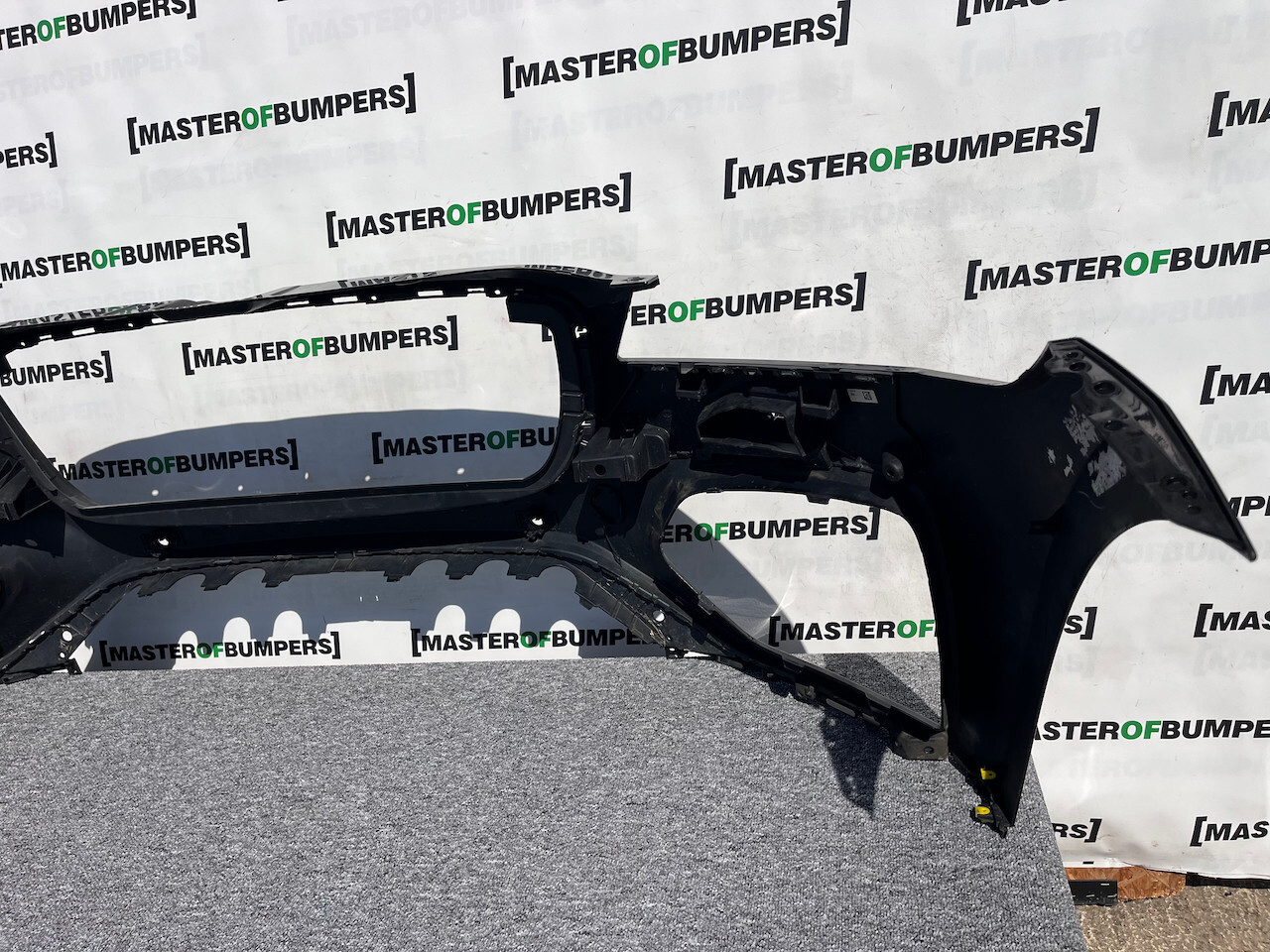 Jaguar F Pace S R Sport Lift 2021-2024 Front Bumper 4 Pdc + Jet Genuine [p434]