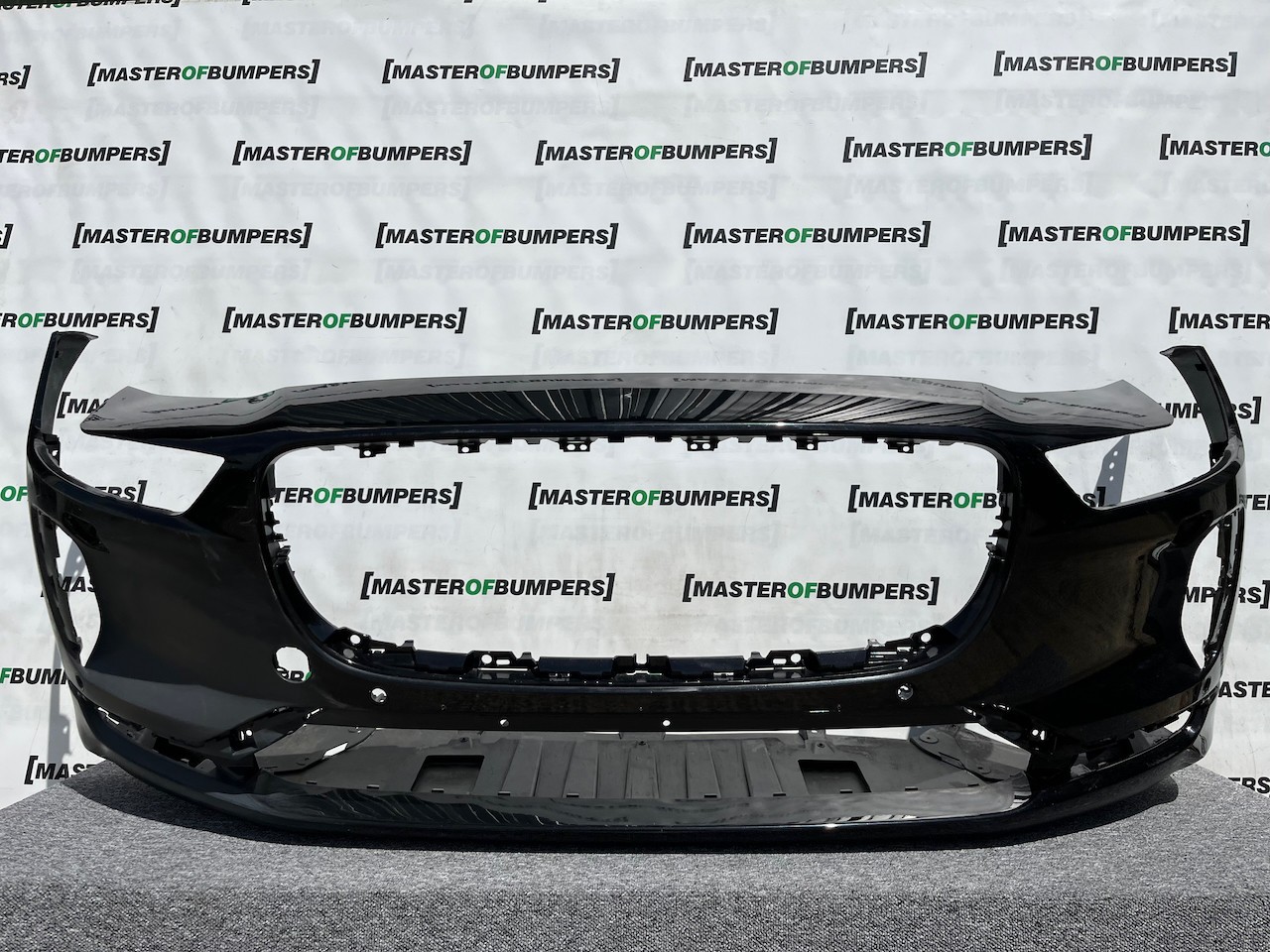 Jaguar I Pace Electric Suv 2018 - 2024 Front Bumper 4 Pdc Genuine [p478]